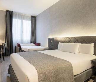 Dreibettzimmer Hotel ILUNION Bel Art Barcelona