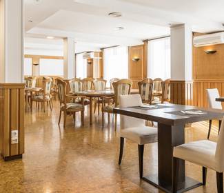 Restaurant Hotel ILUNION Las Lomas Mérida Restaurant Hotel ILUNION Las Lomas Mérida