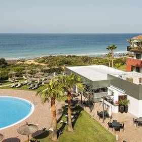 Schwimmbad Hotel ILUNION Calas de Conil Conil de la Frontera Schwimmbad Hotel ILUNION Calas de Conil Conil de la Frontera