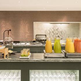 FRÜHSTÜCKSBUFFET ILUNION MÁLAGA FRÜHSTÜCKSBUFFET ILUNION MÁLAGA