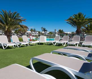 Solarium Hotel ILUNION Costa Sal Lanzarote Puerto del Carmen Solarium Hotel ILUNION Costa Sal Lanzarote Puerto del Carmen
