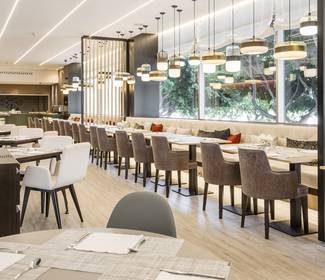 Frühstücks Hotel ILUNION Málaga Frühstücks Hotel ILUNION Málaga