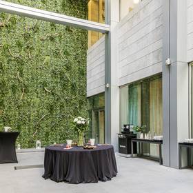 Innenhof ilunion málaga Hotel ILUNION Málaga Innenhof ilunion málaga Hotel ILUNION Málaga