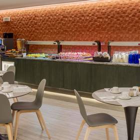 Frühstück Hotel ILUNION Málaga Frühstück Hotel ILUNION Málaga