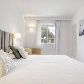 Apartment ilunion menorca Hotel ILUNION Menorca Cala Galdana Apartment ilunion menorca Hotel ILUNION Menorca Cala Galdana