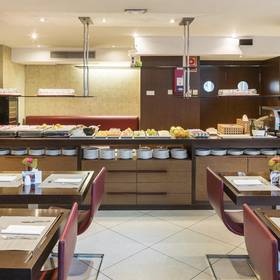 FrÜhstÜcksbuffet ilunion auditori hotel ilunion auditori barcelona FrÜhstÜcksbuffet ilunion auditori hotel ilunion auditori barcelona