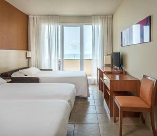 Dreibettzimmer mit meerblick hotel ilunion fuengirola Dreibettzimmer mit meerblick hotel ilunion fuengirola