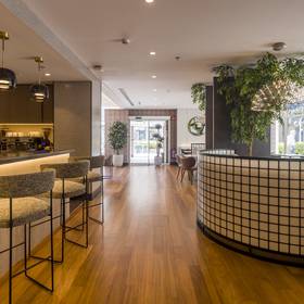Bar Hotel ILUNION San Sebastián Donostia-San Sebastián Bar Hotel ILUNION San Sebastián Donostia-San Sebastián