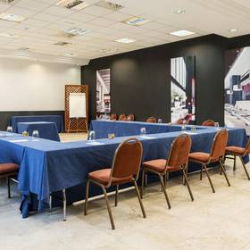Hallen ilunion romareda Hotel ILUNION Romareda Saragossa Hallen ilunion romareda Hotel ILUNION Romareda Saragossa