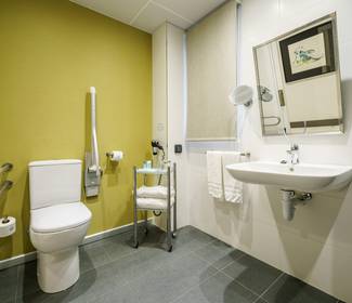 Barrierefreie zimmer ILUNION Bilbao Hotel Barrierefreie zimmer ILUNION Bilbao Hotel