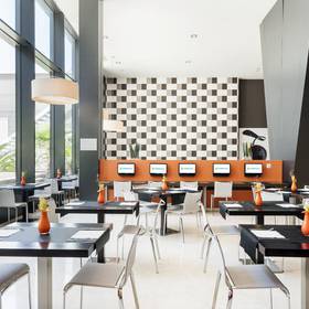 Restaurant ilunion aqua 3 Hotel ILUNION Aqua 3 Valencia Restaurant ilunion aqua 3 Hotel ILUNION Aqua 3 Valencia