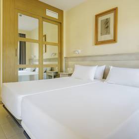 Doppelzimmer aparthotel ilunion sancti petri cádiz Doppelzimmer aparthotel ilunion sancti petri cádiz
