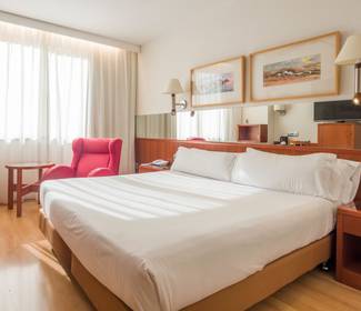 Doppelzimmer Hotel ILUNION Les Corts – Spa Barcelona Doppelzimmer Hotel ILUNION Les Corts – Spa Barcelona