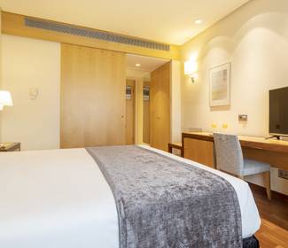 Doppelzimmer Hotel ILUNION Pío XII Madrid Doppelzimmer Hotel ILUNION Pío XII Madrid
