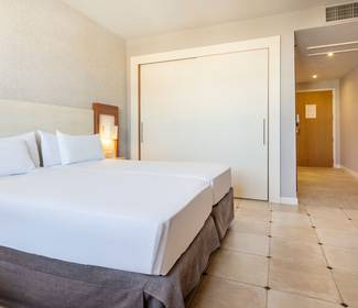 Barrierefreies zimmer Hotel ILUNION Fuengirola Barrierefreies zimmer Hotel ILUNION Fuengirola