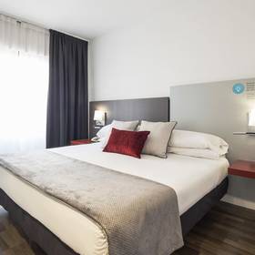Zimmer ilunion suites madrid Hotel ILUNION Suites Madrid