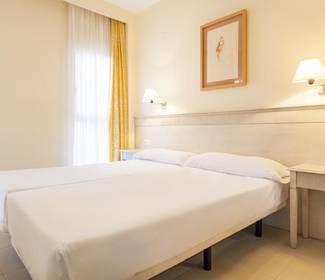 Zimmer appartement mit 2 schlafzimmern und zugang zum garten Aparthotel ILUNION Sancti Petri Cádiz Zimmer appartement mit 2 schlafzimmern und zugang zum garten Aparthotel ILUNION Sancti Petri Cádiz