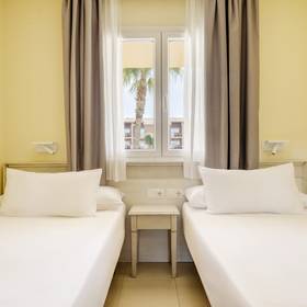 Doppelzimmer aparthotel ilunion sancti petri cádiz Doppelzimmer aparthotel ilunion sancti petri cádiz