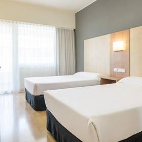 Doppelzimmer ilunion romareda Hotel ILUNION Romareda Saragossa Doppelzimmer ilunion romareda Hotel ILUNION Romareda Saragossa