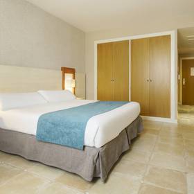 Zimmer Hotel ILUNION Fuengirola Zimmer Hotel ILUNION Fuengirola