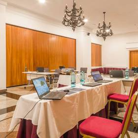 Konferenzraum Hotel ILUNION Les Corts – Spa Barcelona Konferenzraum Hotel ILUNION Les Corts – Spa Barcelona