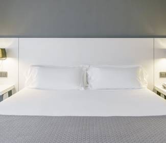 Doppelzimmer ILUNION Bilbao Hotel Doppelzimmer ILUNION Bilbao Hotel