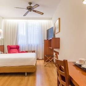 Doppelzimmer Hotel ILUNION Les Corts – Spa Barcelona Doppelzimmer Hotel ILUNION Les Corts – Spa Barcelona