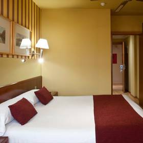 Zimmer Hotel ILUNION Les Corts – Spa Barcelona Zimmer Hotel ILUNION Les Corts – Spa Barcelona