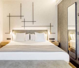 Premium-doppelzimmer mit wohnzimmer Hotel ILUNION San Mamés Bilbao