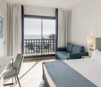 Premium-doppelzimmer mit meerblick Hotel ILUNION Calas de Conil Conil de la Frontera Premium-doppelzimmer mit meerblick Hotel ILUNION Calas de Conil Conil de la Frontera