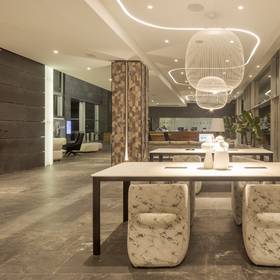 Gemeinschaftsräume Hotel ILUNION Atrium Madrid Gemeinschaftsräume Hotel ILUNION Atrium Madrid