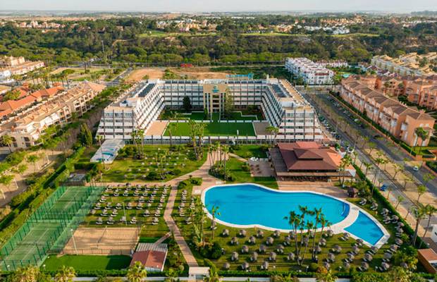 Genieße den sommer in vollen zügen. Hotel ILUNION Islantilla Huelva
