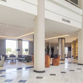 Gemeinschaftsräume hotel ilunion alcora sevilla Gemeinschaftsräume hotel ilunion alcora sevilla