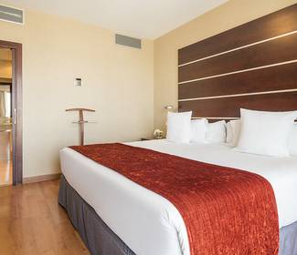 Junior suite Hotel ILUNION Málaga Junior suite Hotel ILUNION Málaga
