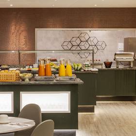 Frühstück Hotel ILUNION Málaga Frühstück Hotel ILUNION Málaga
