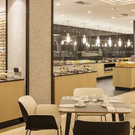 Restaurant Hotel ILUNION Alcora Sevilla Restaurant Hotel ILUNION Alcora Sevilla