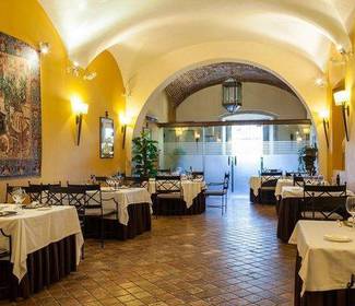 Restaurant Hotel ILUNION Mérida Palace Restaurant Hotel ILUNION Mérida Palace