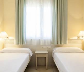 Zimmer appartement mit 2 schlafzimmern und zugang zum garten Aparthotel ILUNION Sancti Petri Cádiz Zimmer appartement mit 2 schlafzimmern und zugang zum garten Aparthotel ILUNION Sancti Petri Cádiz