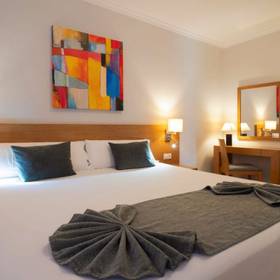 Zimmer Hotel ILUNION Costa Sal Lanzarote Puerto del Carmen Zimmer Hotel ILUNION Costa Sal Lanzarote Puerto del Carmen