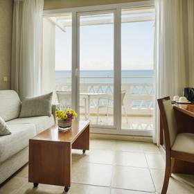 Zimmer Hotel ILUNION Fuengirola Zimmer Hotel ILUNION Fuengirola