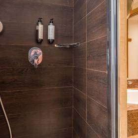 Bad Hotel ILUNION Les Corts – Spa Barcelona Bad Hotel ILUNION Les Corts – Spa Barcelona