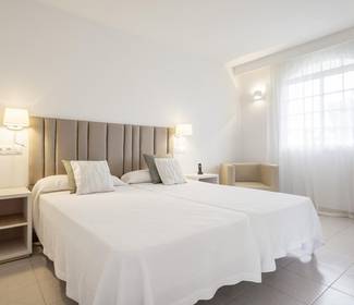 Barrierefreies zimmer Hotel ILUNION Menorca Cala Galdana