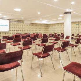 Konferenzraum Hotel ILUNION San Sebastián Donostia-San Sebastián Konferenzraum Hotel ILUNION San Sebastián Donostia-San Sebastián