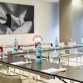Salon ilunion aqua 4 Hotel ILUNION Aqua 4 Valencia Salon ilunion aqua 4 Hotel ILUNION Aqua 4 Valencia