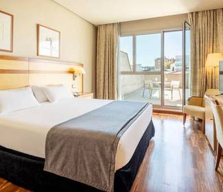 Doppelzimmer mit terrasse Hotel ILUNION Alcalá Norte Madrid
