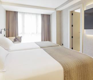 Standarddoppelzimmer mit terrasse Hotel ILUNION San Sebastián Donostia-San Sebastián Standarddoppelzimmer mit terrasse Hotel ILUNION San Sebastián Donostia-San Sebastián