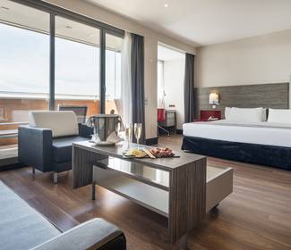 Zimmer junior suite Hotel ILUNION Barcelona