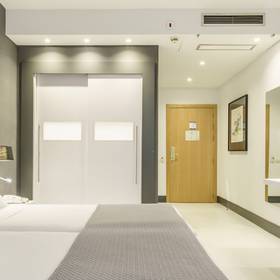 Zimmer ILUNION Bilbao Hotel Zimmer ILUNION Bilbao Hotel