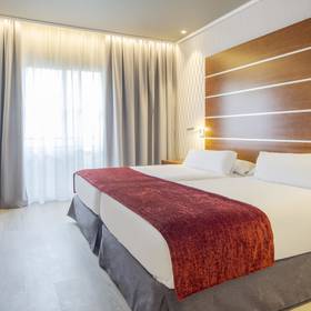 Doppelzimmer Hotel ILUNION Alcora Sevilla Doppelzimmer Hotel ILUNION Alcora Sevilla