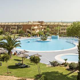 Schwimmbad aparthotel ilunion sancti petri cádiz Schwimmbad aparthotel ilunion sancti petri cádiz